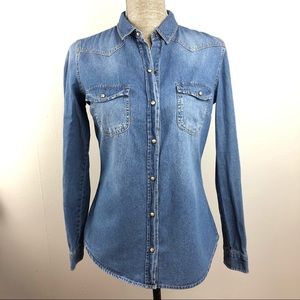 Zara Trafaluc Chambray Pearl Snap Denim Top